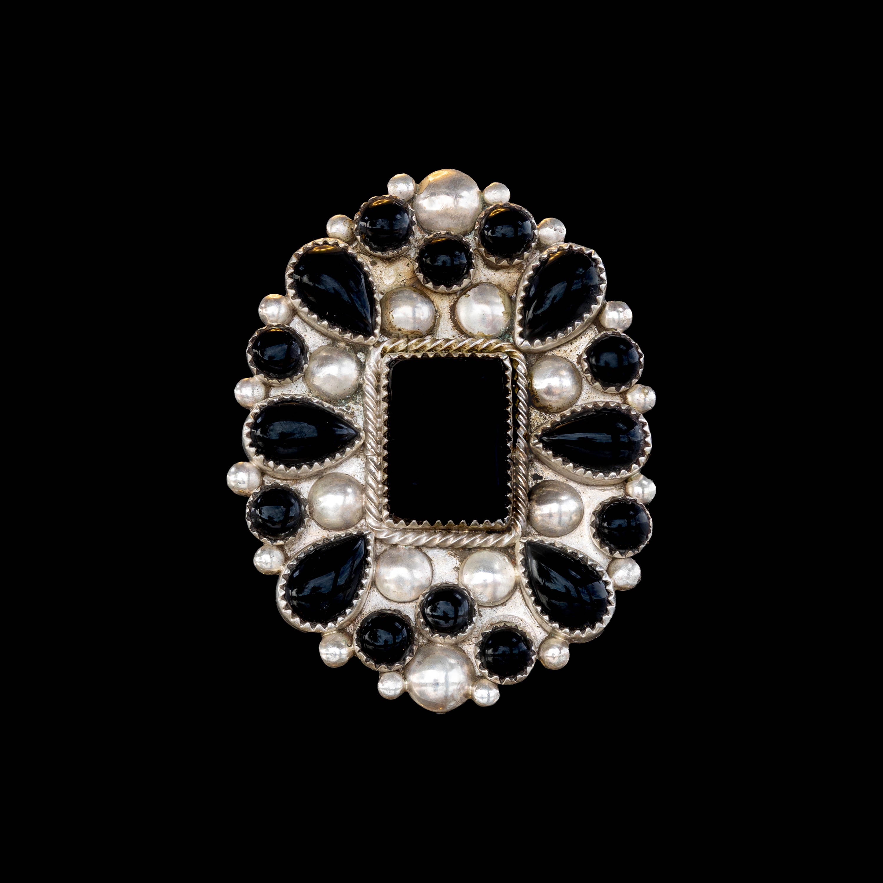 Large onyx and silver ring with teardrop and round stones